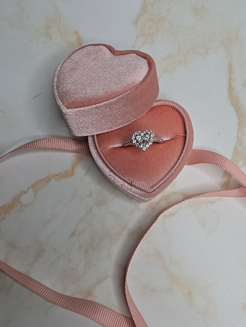 Heart Shaped Diamon Ring Effy 14k White Gold 9/10 Ct Tw New In Box Size 7